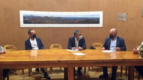 El encuentro en Pe&ntilde;amellera Baja