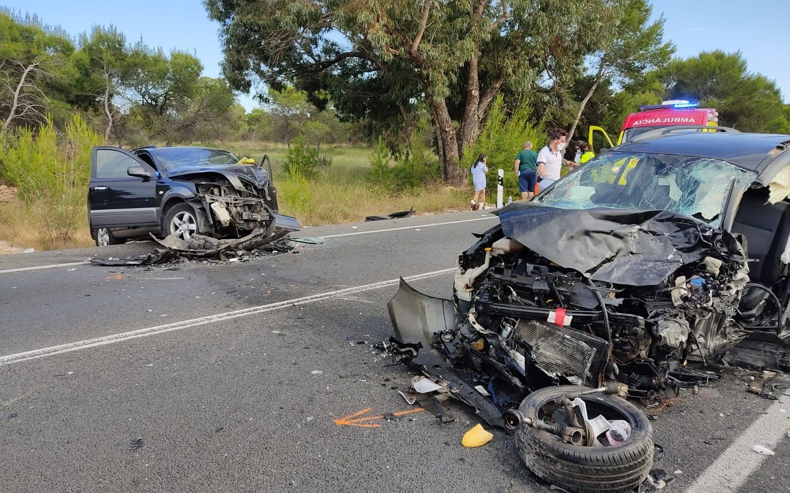 Una colisión frontal en la N-332 en Santa Pola deja una mujer fallecida y tres heridos de diversa consideración Una colisión frontal en la N-332 en Santa Pola deja una mujer fallecida y tres heridos de diversa consideración