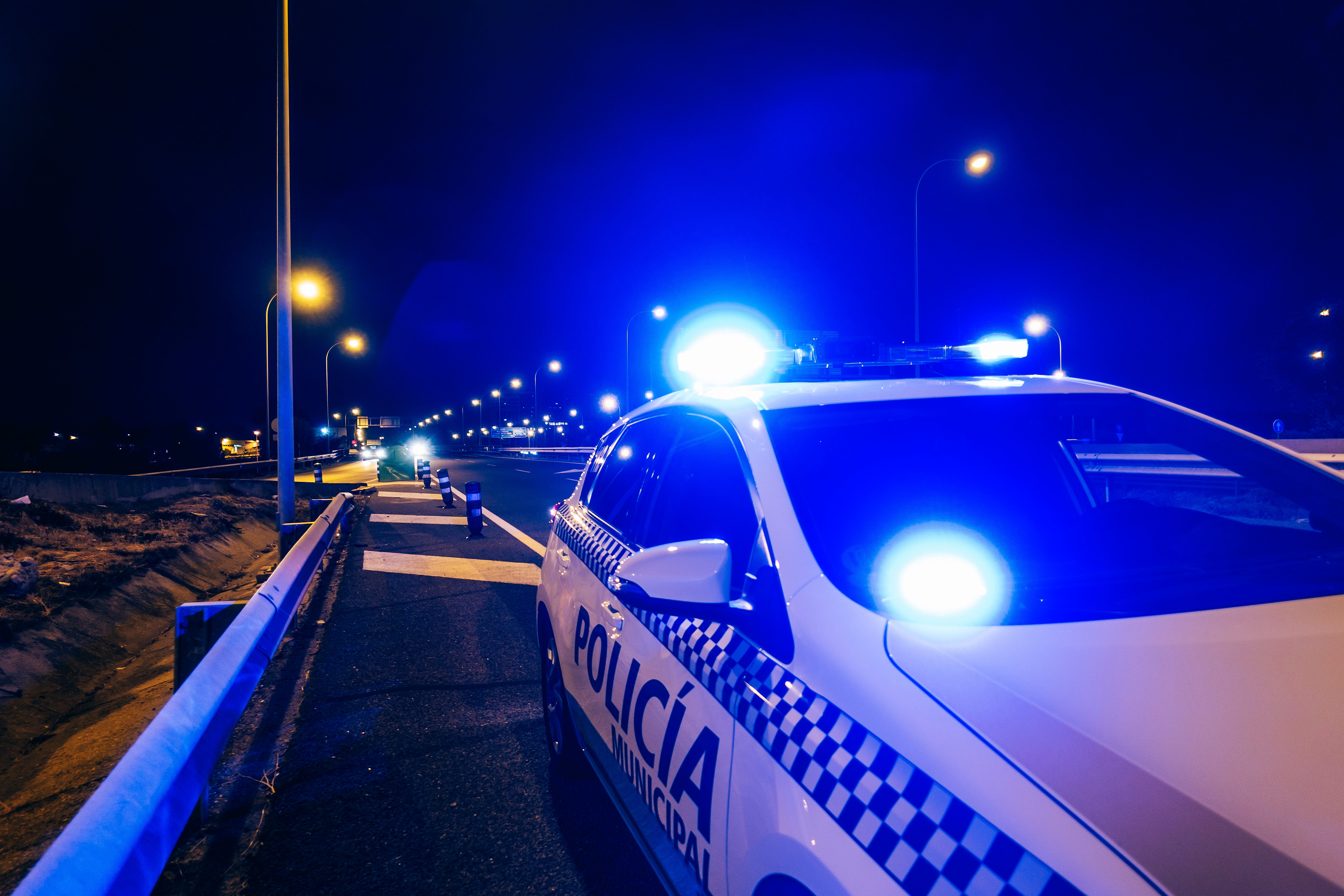 Tiroteo en Pan Bendito (Madrid): Detenido un hombre tras atrincherarse y disparar a la Policía Tiroteo en Pan Bendito (Madrid): Detenido un hombre tras atrincherarse y disparar a la Policía