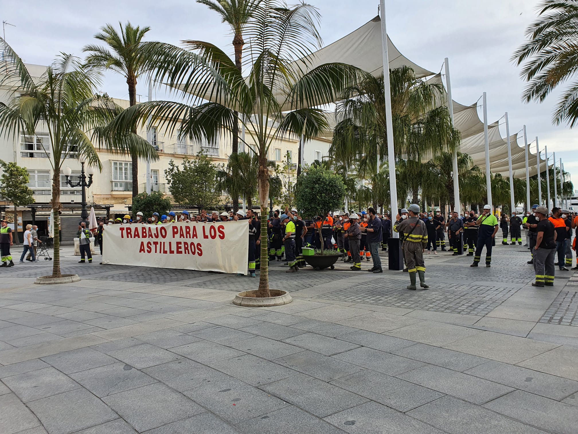 Los trabajadores de Navantia Cádiz salen a la calle reivindicando carga de trabajo Los trabajadores de Navantia Cádiz salen a la calle reivindicando carga de trabajo
