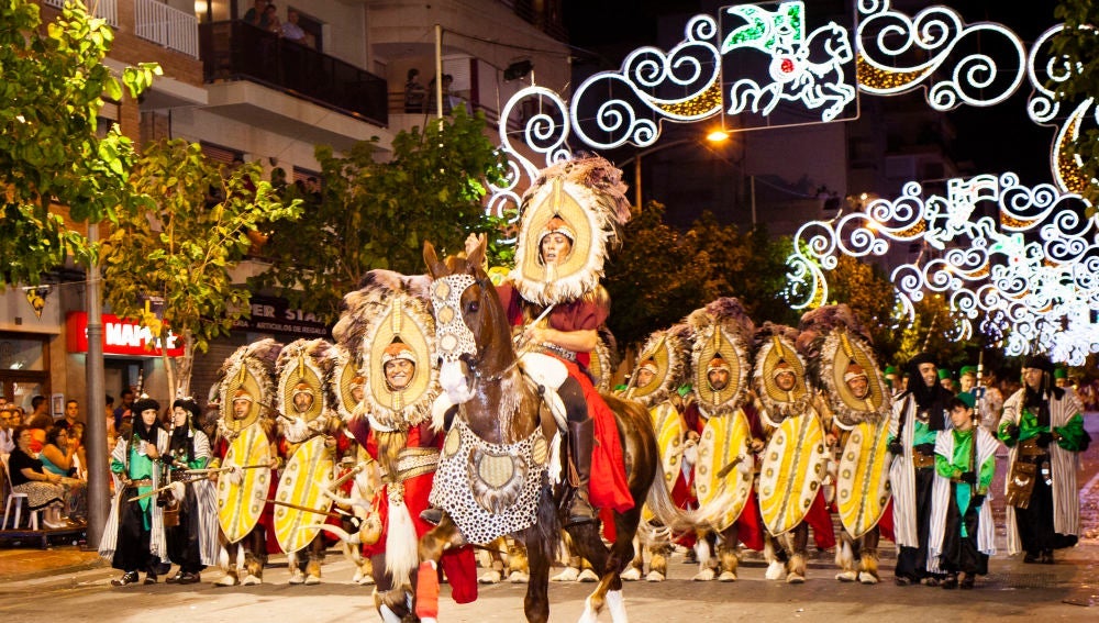 El Ayuntamiento y la Comisión de Fiestas de Mutxamel acuerdan cancelar las Fiestas de Moros y Cristianos de este año El Ayuntamiento y la Comisión de Fiestas de Mutxamel acuerdan cancelar las Fiestas de Moros y Cristianos de este año