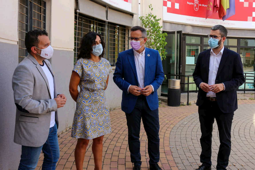 El PSOE exige al Gobierno de López Miras que no externalice el local del 112 y aumente la inversión en recursos técnicos y de personal El PSOE exige al Gobierno de López Miras que no externalice el local del 112 y aumente la inversión en recursos técnicos y de personal