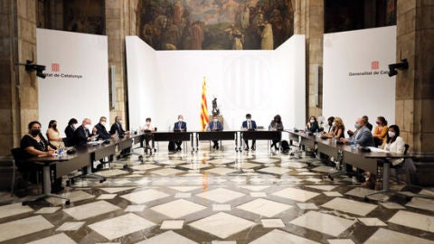 Imatge de la reuni&oacute; de la taula institucional per abordar l&rsquo;ampliaci&oacute; de l&rsquo;aeroport del Prat.