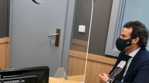 Ignacio Cuesta, en los estudios de Onda cero Oviedo