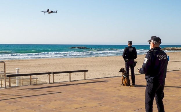 Villajoyosa concluye de trazar el protocolo de seguridad en las playas para este verano Villajoyosa concluye de trazar el protocolo de seguridad en las playas para este verano