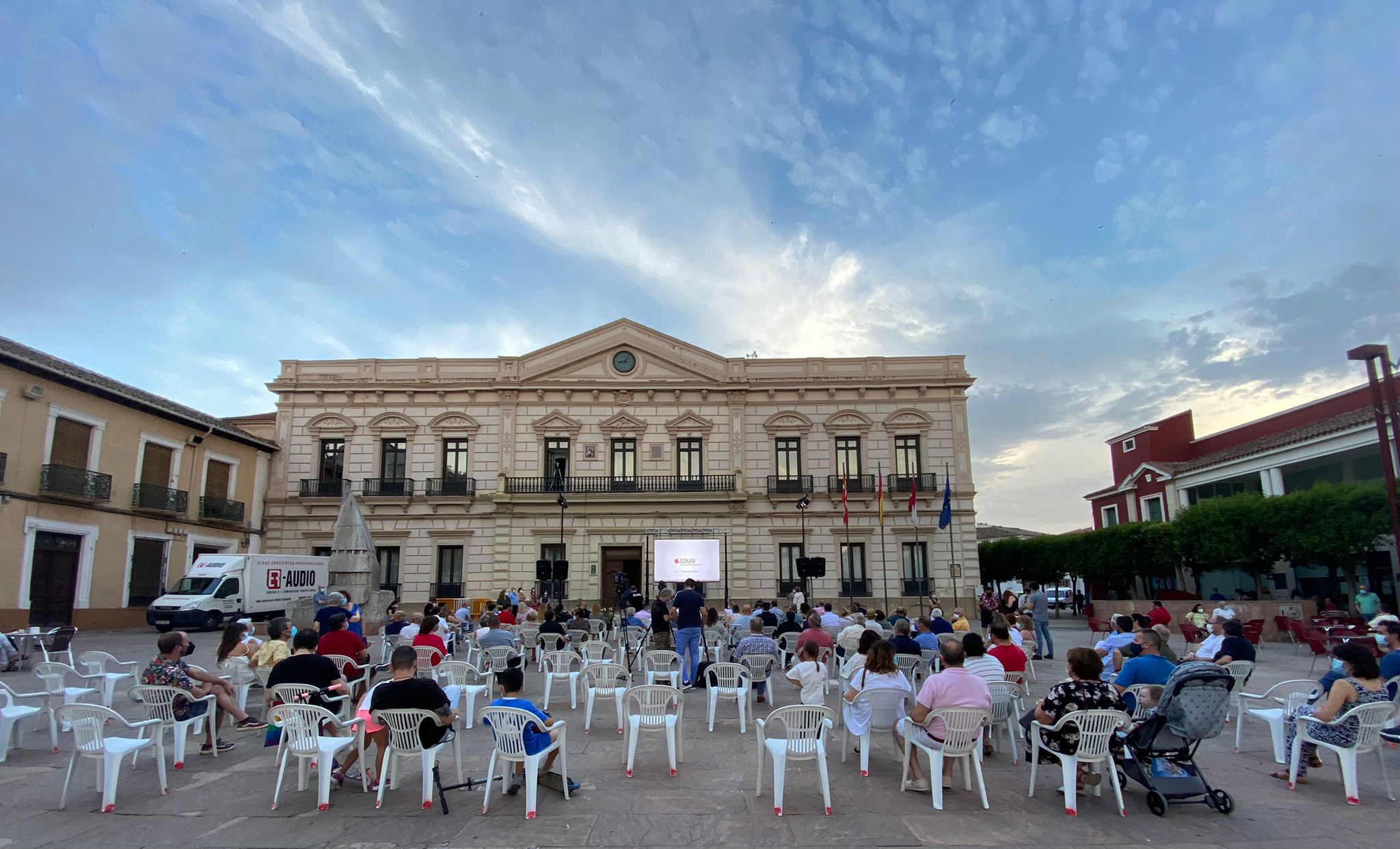 Presentada públicamente la remodelación de la Plaza de España Presentada públicamente la remodelación de la Plaza de España