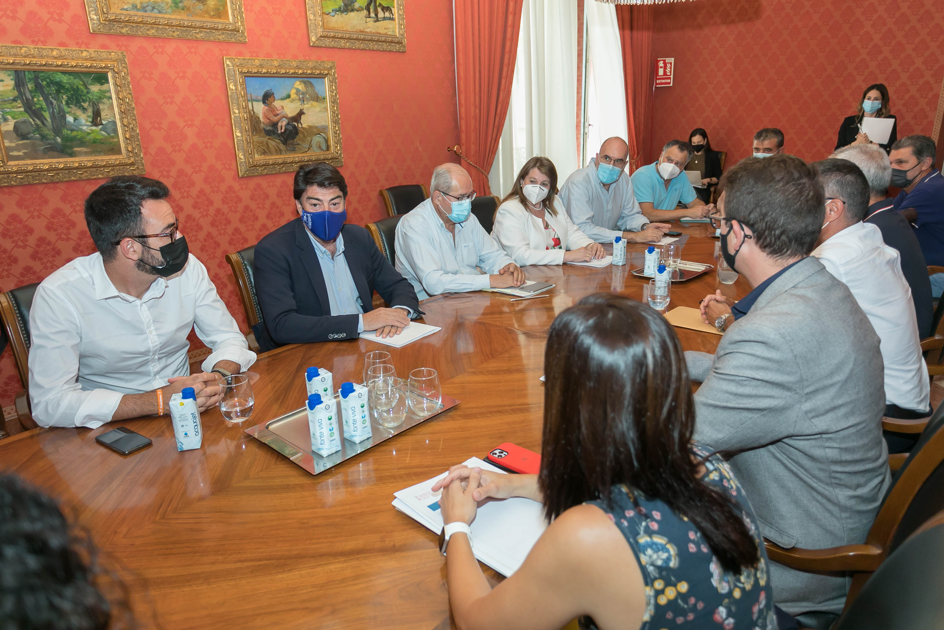 Acuerdan encargar un informe técnico sobre patologías para conocer las causas de las grietas aparecidas en el IES Virgen del Remedio Acuerdan encargar un informe técnico sobre patologías para conocer las causas de las grietas aparecidas en el IES Virgen del Remedio