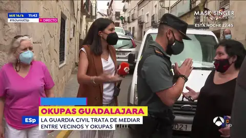 Momentos de tensión entre vecinos y okupas en la localidad de Horche (Guadalajara) Momentos de tensión entre vecinos y okupas en la localidad de Horche (Guadalajara)