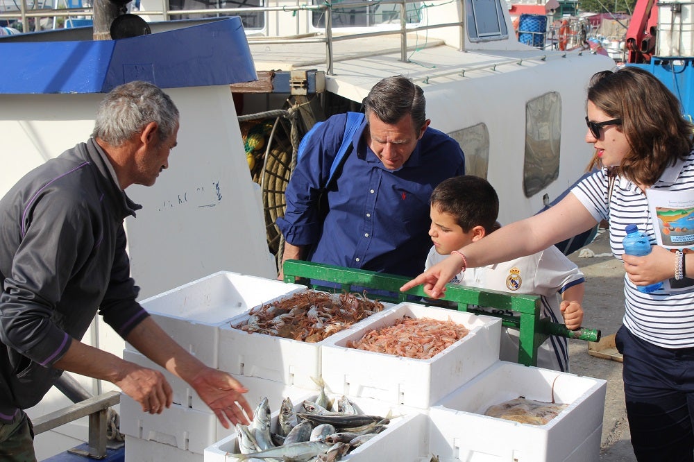Pescadores de Marbella, aún sin vacunar contra el coronavirus, pese a ser uno de los sectores esenciales en pandemia Pescadores de Marbella, aún sin vacunar contra el coronavirus, pese a ser uno de los sectores esenciales en pandemia