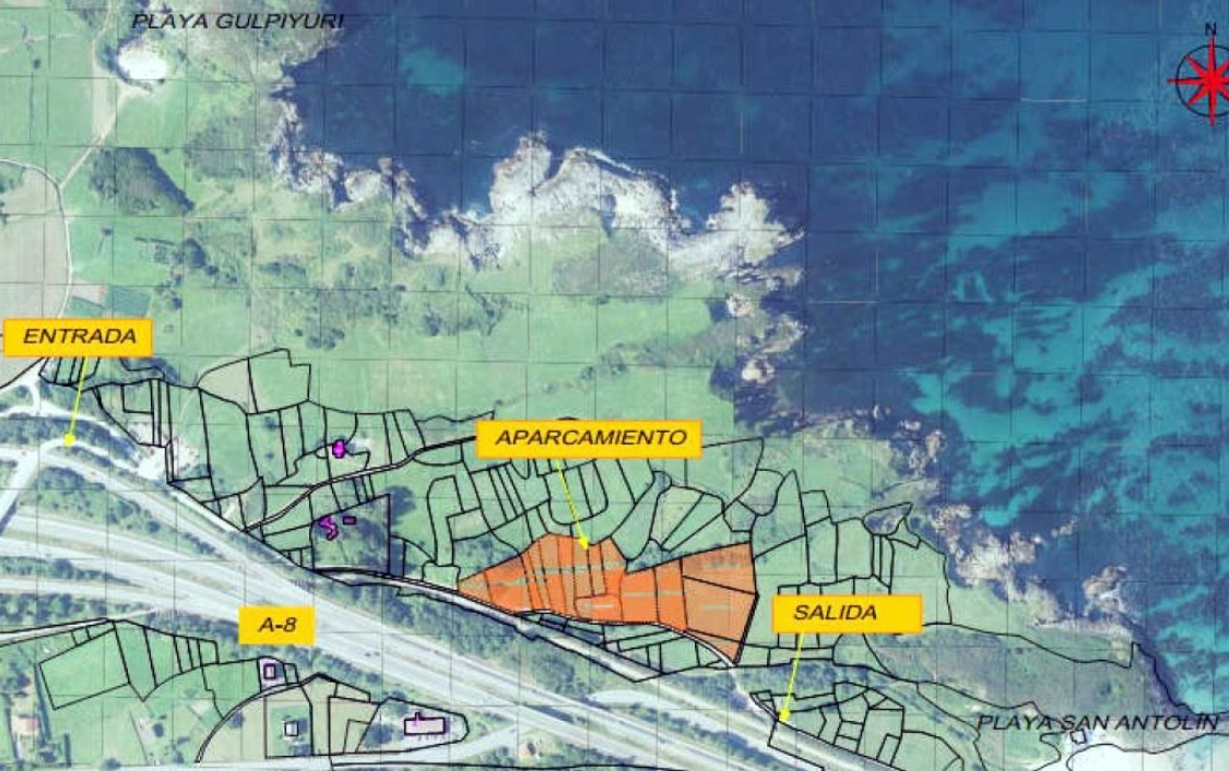 Llanes reordena el tráfico en los accesos a las playas de Gulpiyuri y San Antolín Llanes reordena el tráfico en los accesos a las playas de Gulpiyuri y San Antolín