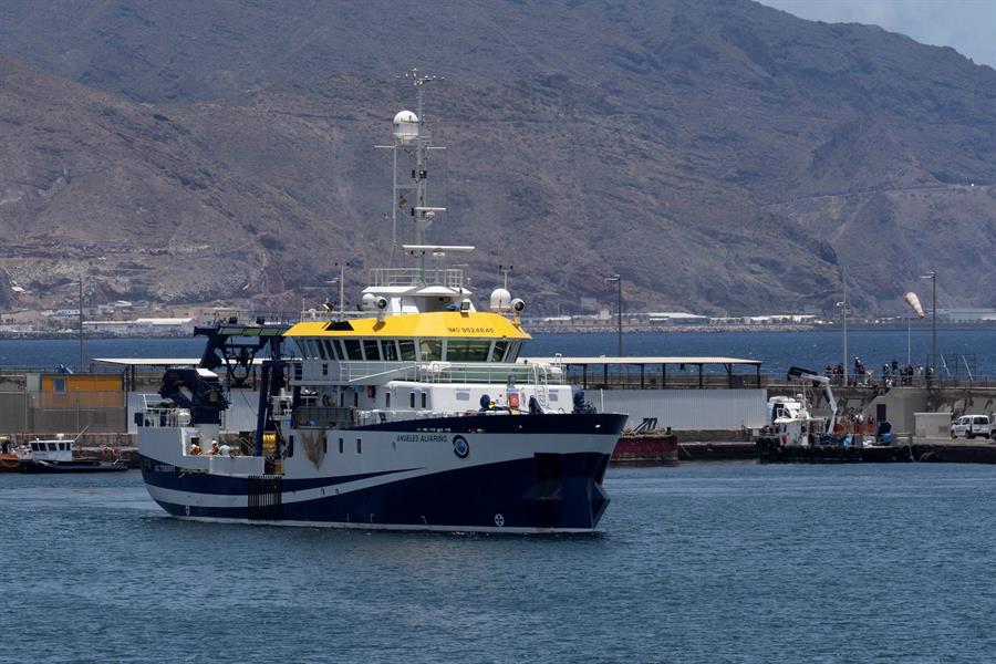 Un tripulante del buque Ángeles Alvariño: "Cuando encontramos el cuerpo de Olivia se nos saltaron las lágrimas" Un tripulante del buque Ángeles Alvariño: "Cuando encontramos el cuerpo de Olivia se nos saltaron las lágrimas"