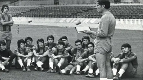 Laureano Ruiz Laureano Ruiz: una vida de anécdotas