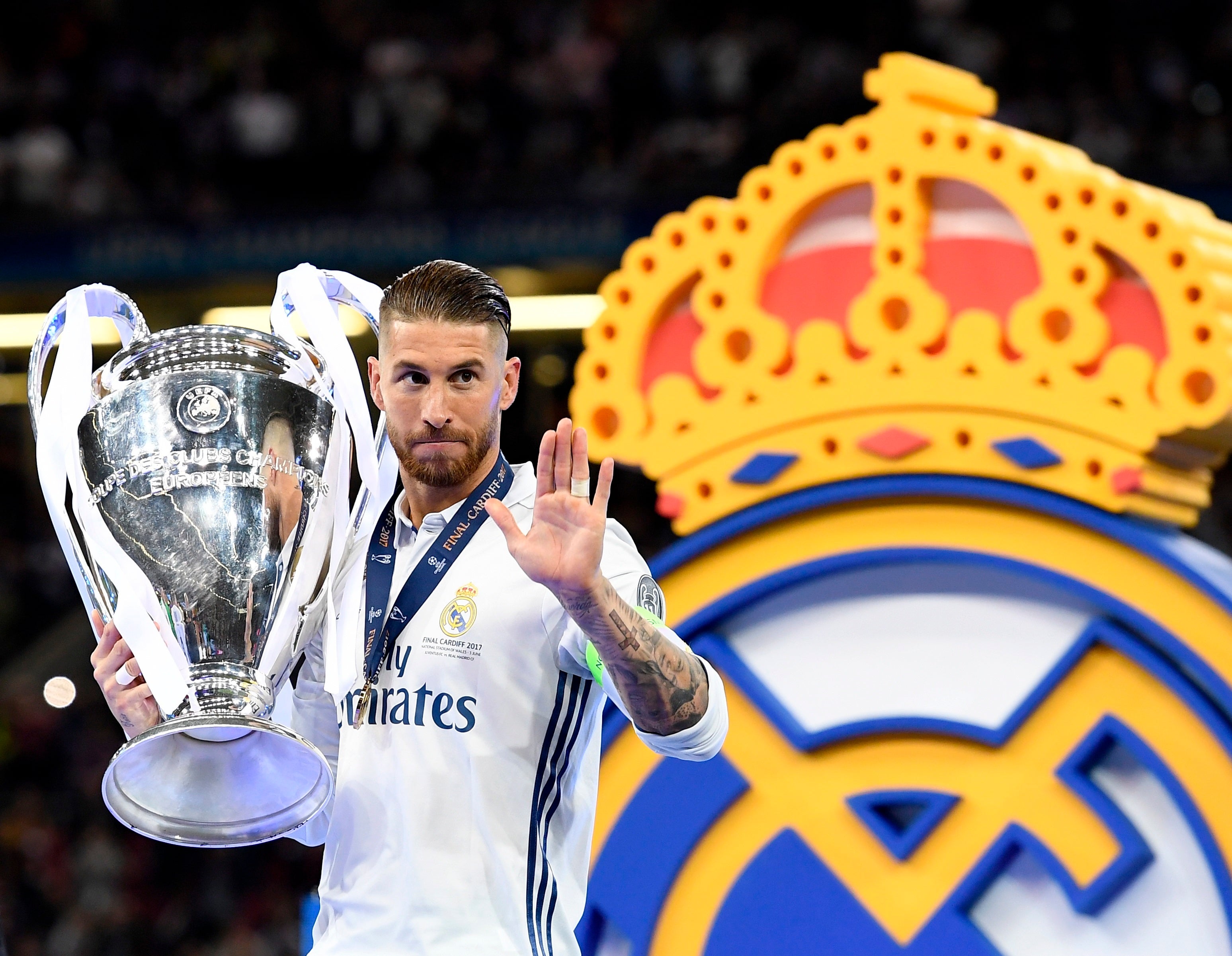 Sergio Ramos explica por qué deja el Madrid: "Acepté la oferta y se me comunicó que había caducado" Sergio Ramos explica por qué deja el Madrid: "Acepté la oferta y se me comunicó que había caducado"