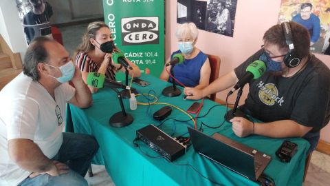 Instantes de la entrevista hoy en M&aacute;s de Uno con la familia de Laureano Hern&aacute;ndez
