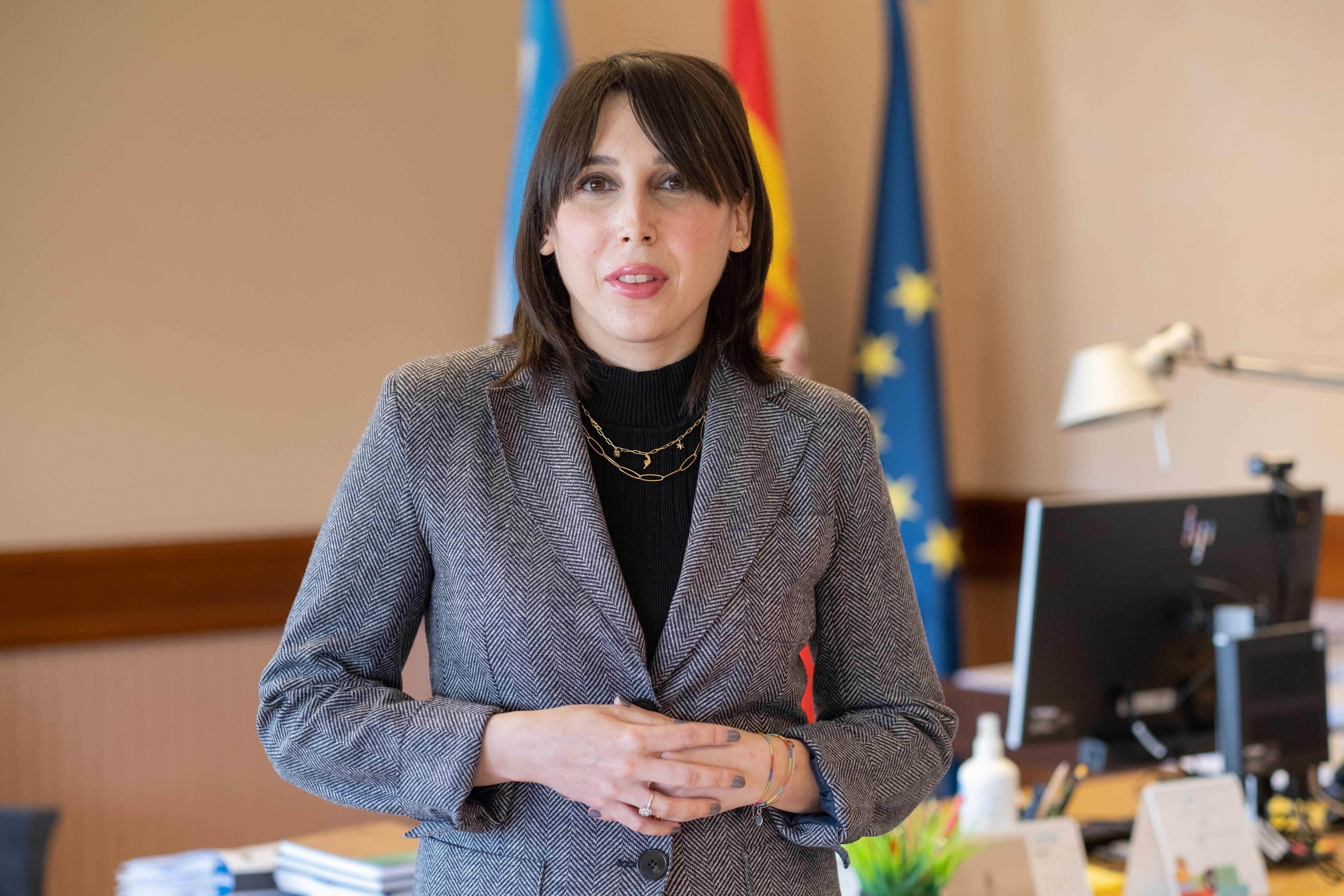 Lorenzana: "Eu son feminista, o PP é feminista e non se pode permitir que algúns se constitúan en tribunais para xulgar e repartir carné de feminista" Lorenzana: "Eu son feminista, o PP é feminista e non se pode permitir que algúns se constitúan en tribunais para xulgar e repartir carné de feminista"