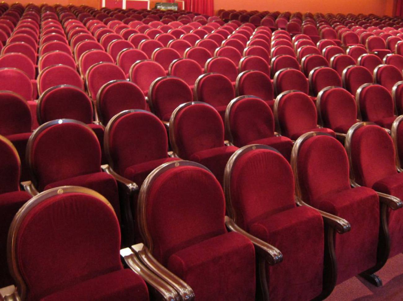 ADETCA presenta la nova temporada teatral després d'un any de rècord ADETCA presenta la nova temporada teatral després d'un any de rècord