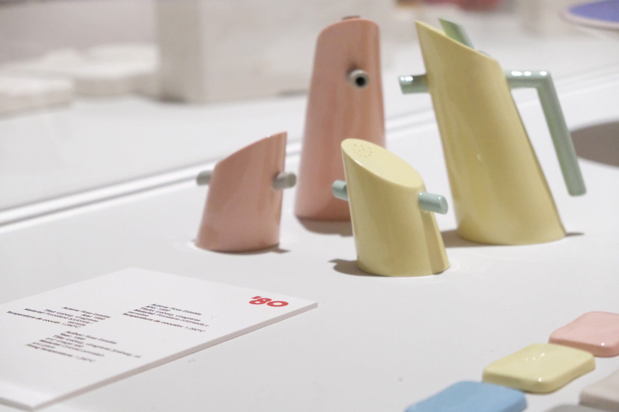 La Nau presenta una exposición que revisa los 40 años de producto seriado en l'Escola d'Art i Superior de Ceràmica de Manises La Nau presenta una exposición que revisa los 40 años de producto seriado en l'Escola d'Art i Superior de Ceràmica de Manises