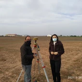 Carmen María Montalbán, alcaldesa de Villanueva de los Infantes, en los terrenos adquiridos para suelo industrial Carmen María Montalbán, alcaldesa de Villanueva de los Infantes, en los terrenos adquiridos para suelo industrial