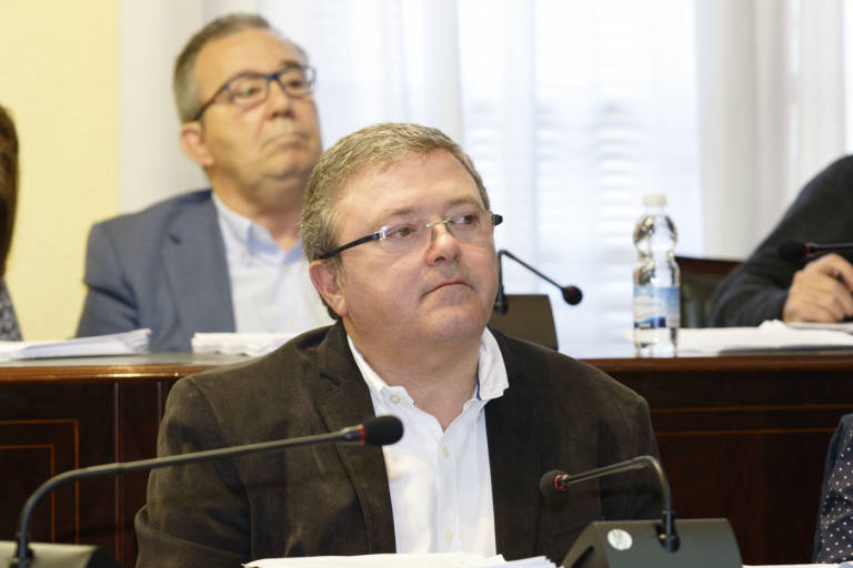 El PP de La Vila Joiosa critica al tripartito por no incluir en el bono residentes a vecinos de calles en las que no hay aparcamientos El PP de La Vila Joiosa critica al tripartito por no incluir en el bono residentes a vecinos de calles en las que no hay aparcamientos