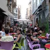 Campaña para recordar en bares y discotecas que el coronavirus no se ha marchado Campaña para recordar en bares y discotecas que el coronavirus no se ha marchado