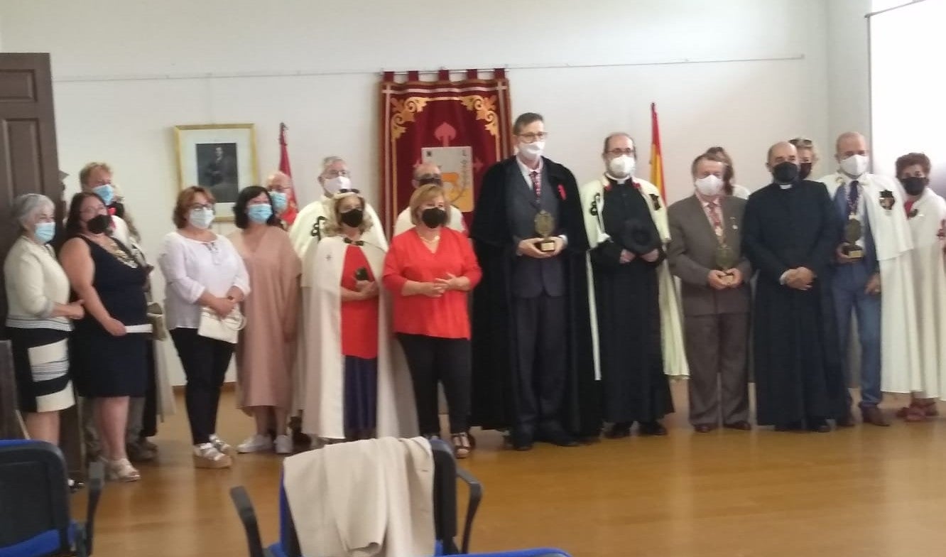 El Ayuntamiento de El Toboso recibe la medalla de la Orden del Camino de Santiago El Ayuntamiento de El Toboso recibe la medalla de la Orden del Camino de Santiago