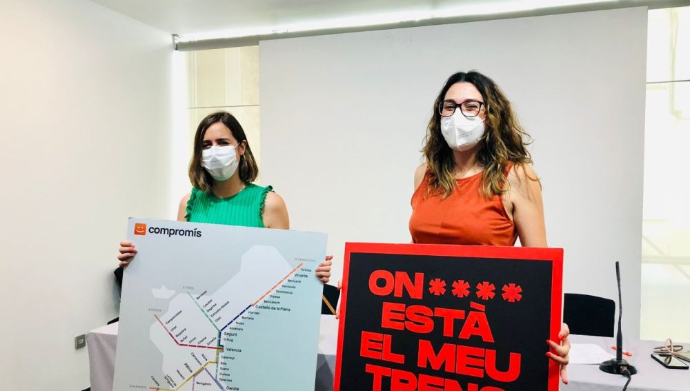 De izquierda a derecha, Esther Díez y Aitana Más.