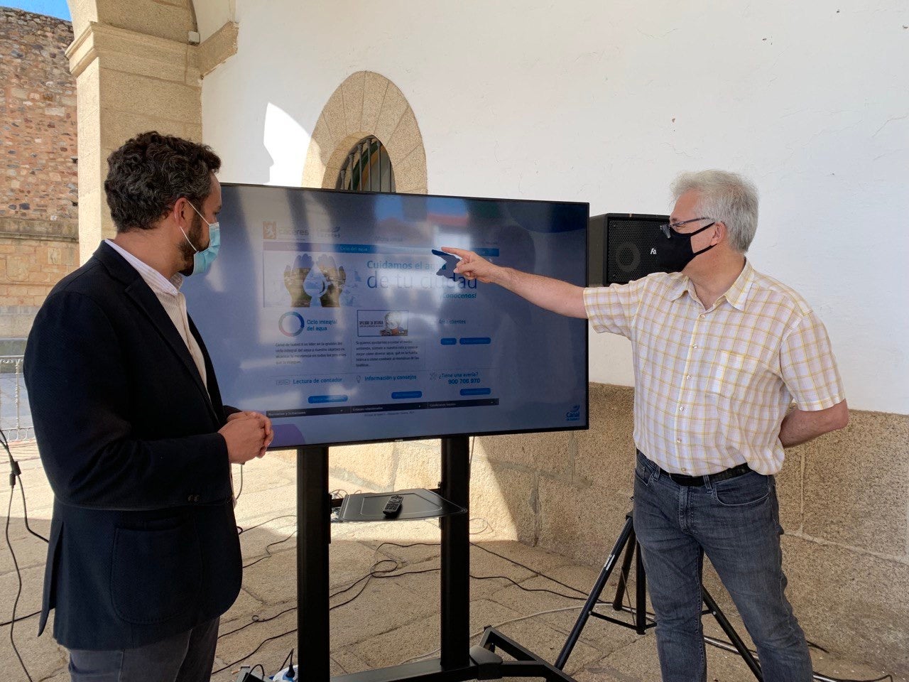 Canal Isabell II pone en marcha una oficina virtual para facilitar la gestión de trámites relativos al servicio de agua en Cáceres Canal Isabell II pone en marcha una oficina virtual para facilitar la gestión de trámites relativos al servicio de agua en Cáceres