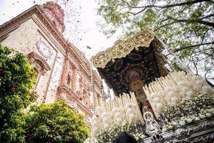 Las procesiones podrán salir a la calle en diciembre Las procesiones podrán salir a la calle en diciembre