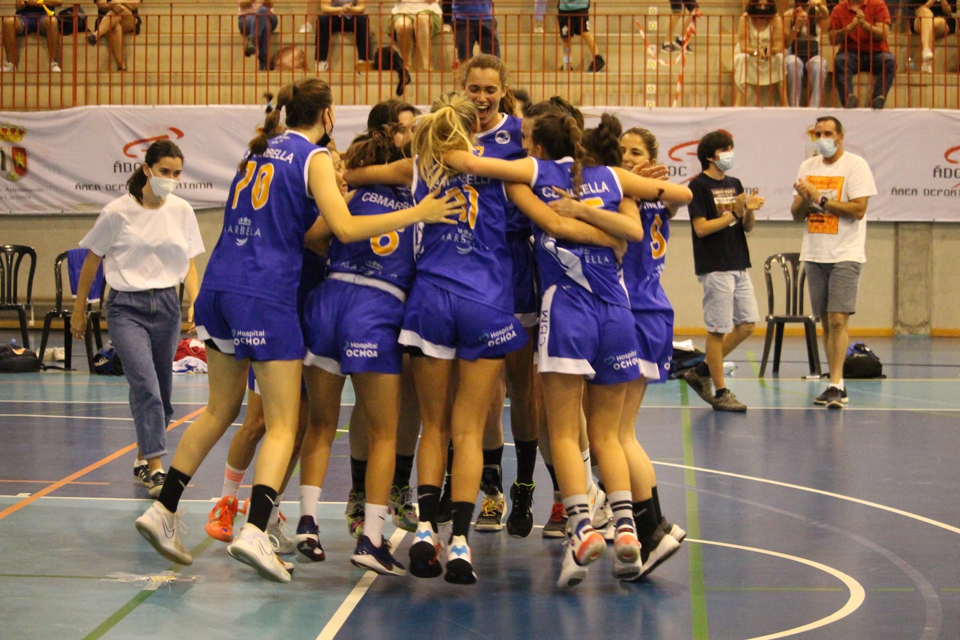 El CB Marbella femenino celebra el ascenso a Primera Nacional El CB Marbella femenino celebra el ascenso a Primera Nacional