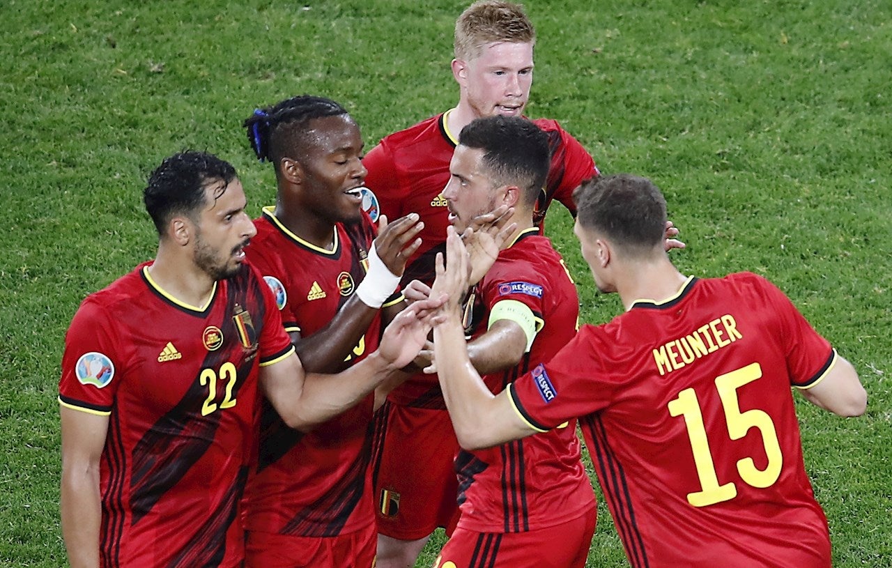 Bélgica y Países Bajos se meten en octavos arrasando Bélgica y Países Bajos se meten en octavos arrasando