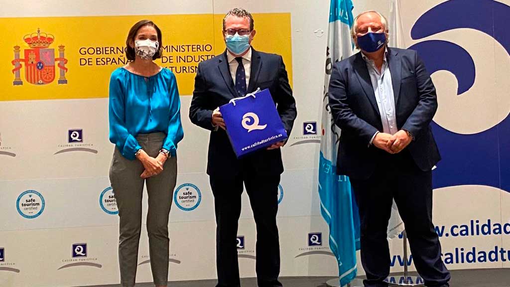 Benidorm recoge la 'Q' de calidad para sus tres playas Benidorm recoge la 'Q' de calidad para sus tres playas