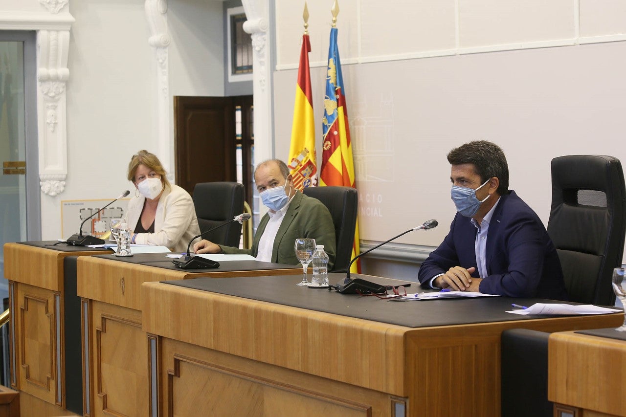 Carlos Mazón anuncia que la Diputación alegará contra la decisión del Gobierno de liquidar el Trasvase Carlos Mazón anuncia que la Diputación alegará contra la decisión del Gobierno de liquidar el Trasvase