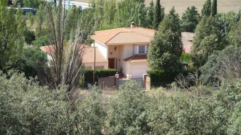 Casa Rural "Las Melias" situada en La Atalaya Casa Rural "Las Melias" situada en La Atalaya