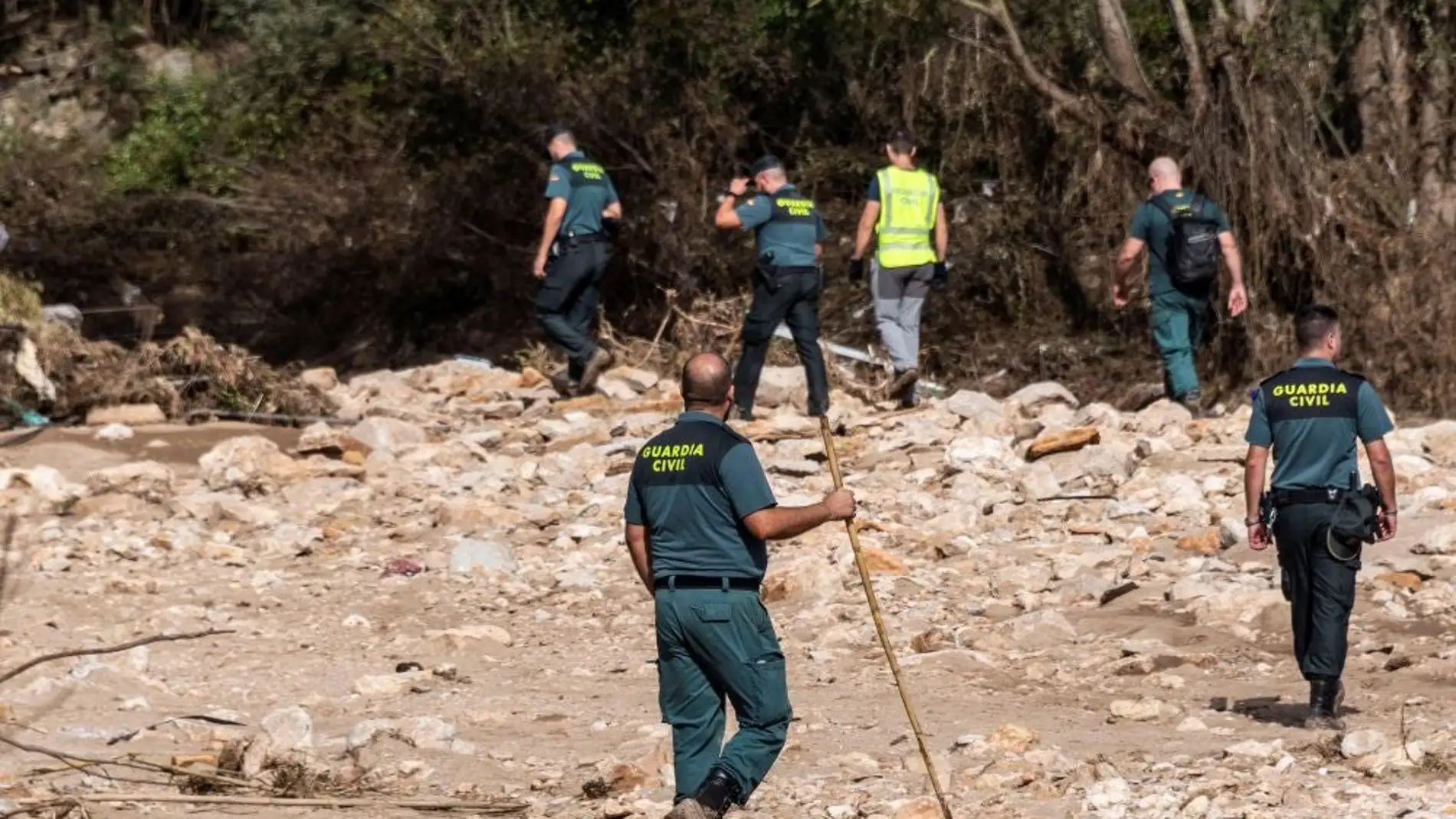 La Guardia Civil rastrea los alrededores de Ceclavín a pie y con drones para localizar a un varón desaparecido