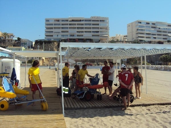 Confirman la sentencia que condenó a dos empleados de la playa accesible de la Vila Confirman la sentencia que condenó a dos empleados de la playa accesible de la Vila