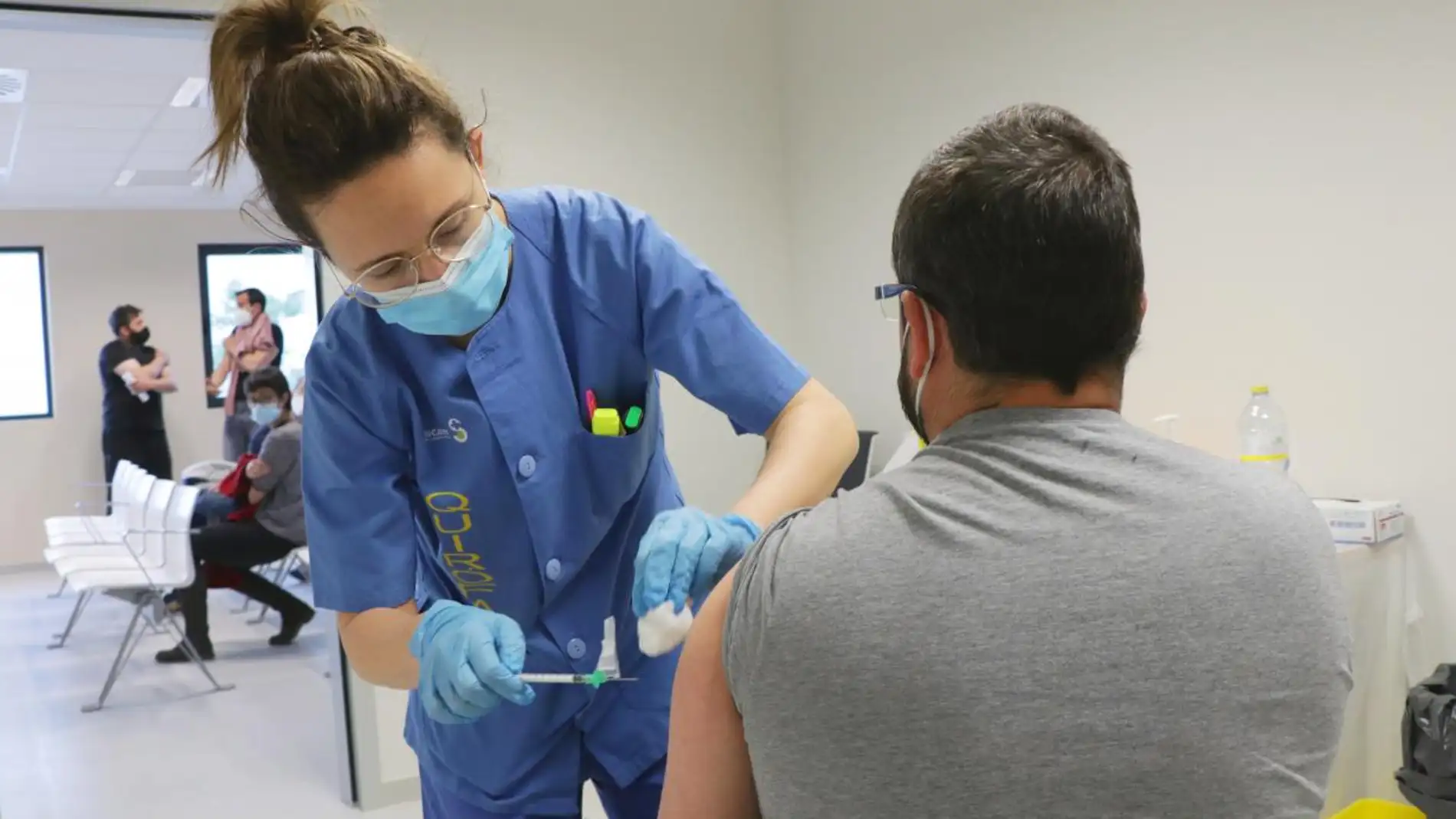 Castilla - La Mancha arranca este miércoles la vacunación en mayores de 20 años
