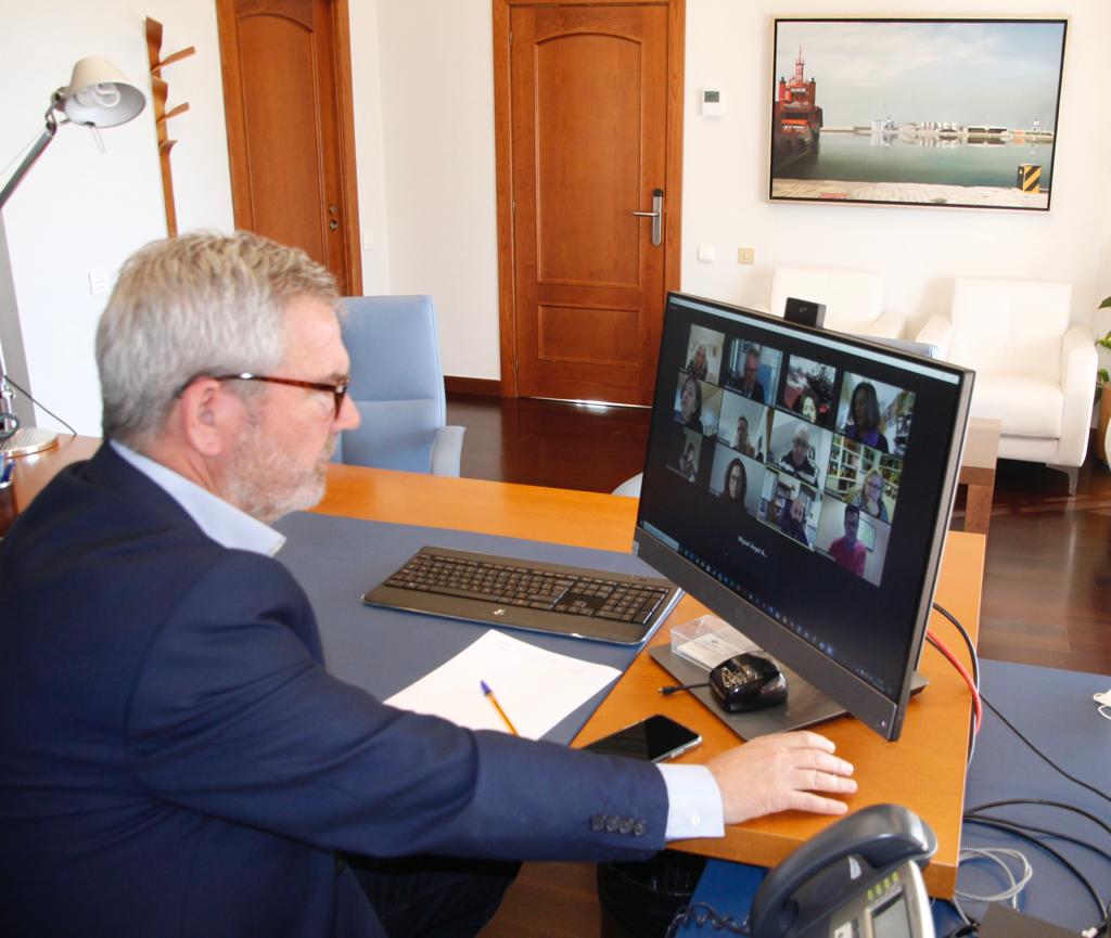 José García Fuentes: " En 2022 el puerto se abrirá al barrio del Varadero ". José García Fuentes: " En 2022 el puerto se abrirá al barrio del Varadero ".