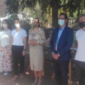 Las autoridades durante la presentación de las actuaciones llevadas a cabo en La Atalaya