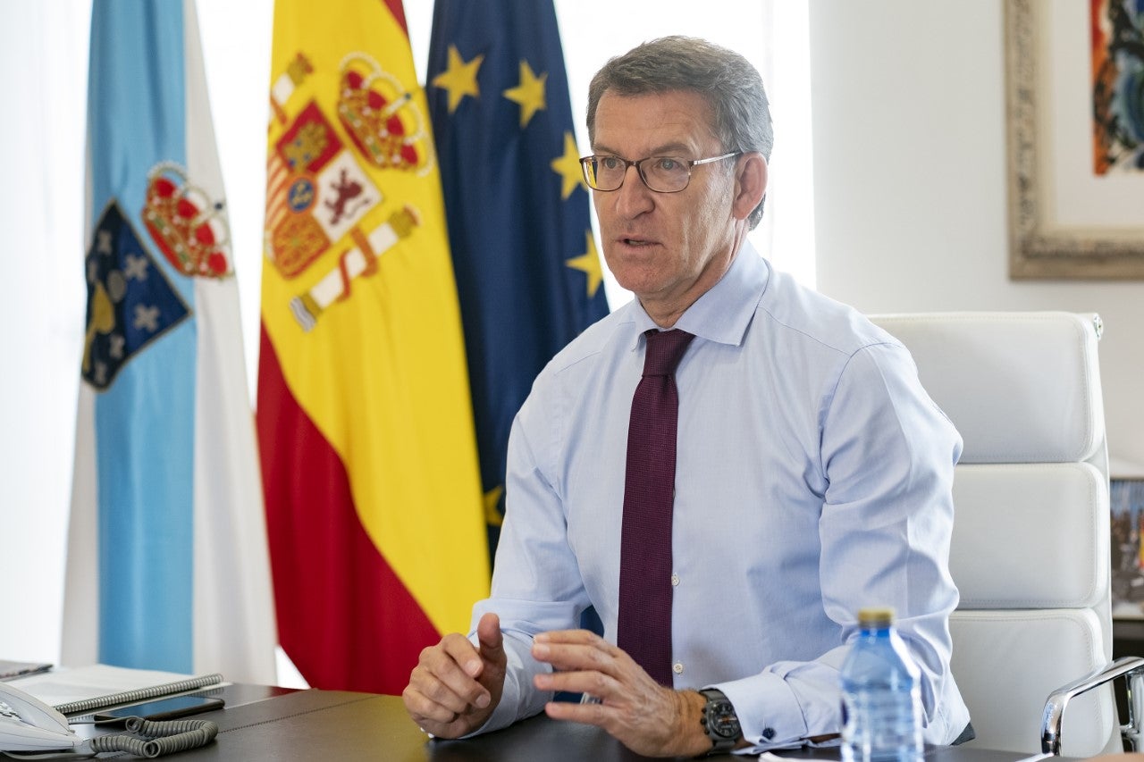 Feijóo insta a los ayuntamientos "a no mirar para otro lado" y pide actuación rápida contra los botellones Feijóo insta a los ayuntamientos "a no mirar para otro lado" y pide actuación rápida contra los botellones