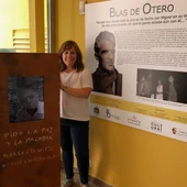 Blas de Otero vuelve a Orihuela 45 años después gracias a la exposición que lleva su nombre en la Casa Museo Miguel Hernández Blas de Otero vuelve a Orihuela 45 años después gracias a la exposición que lleva su nombre en la Casa Museo Miguel Hernández
