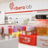 Ribera Lab refuerza los servicios de pruebas Covid y test posvacuna en el inicio de la campaña #Unveranoseguro 