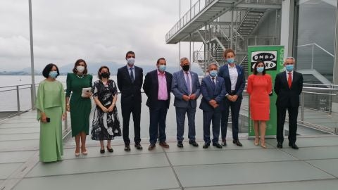 En el exterior del Centro Bot&iacute;n en Santander