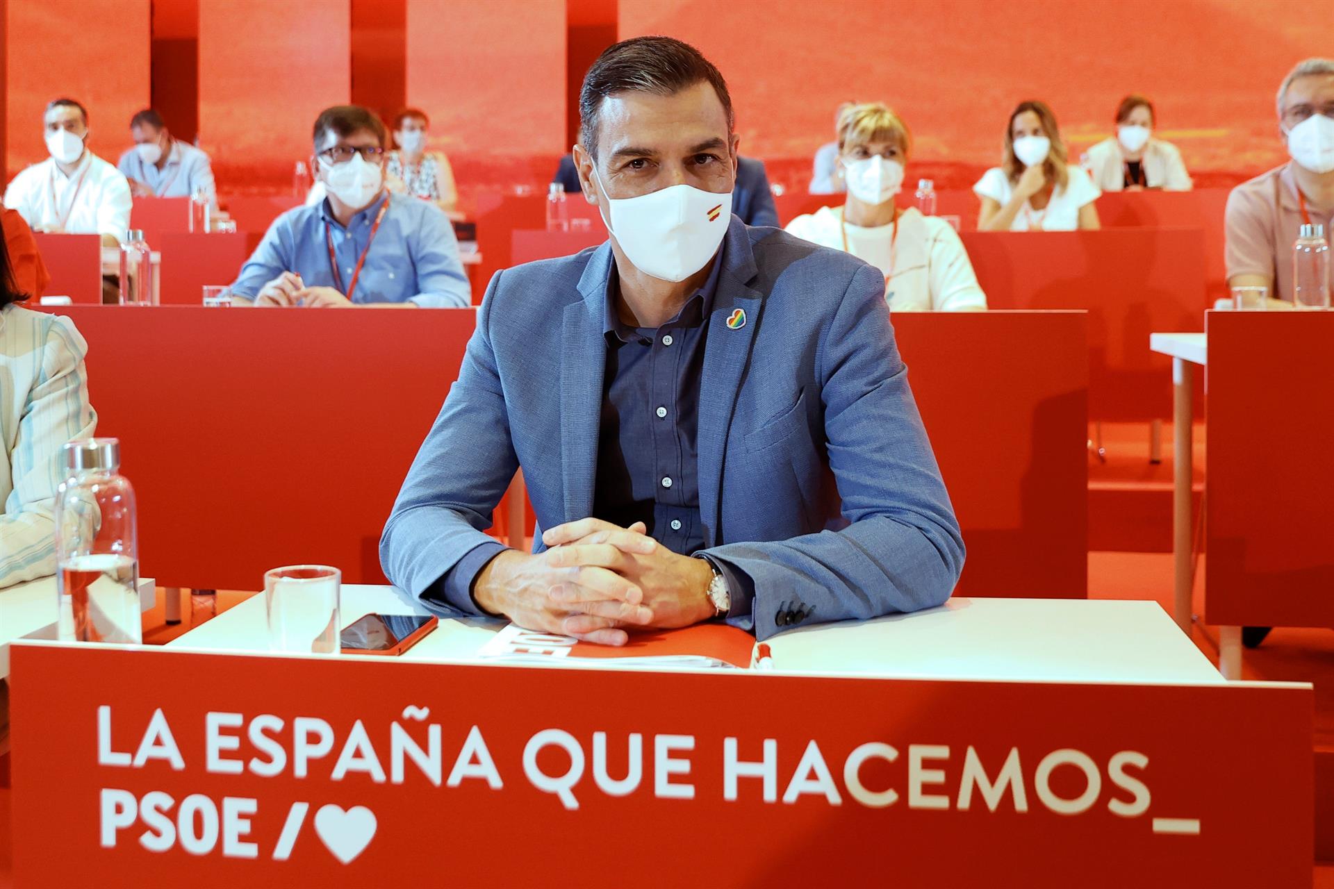 Pedro Sánchez reivindica la "valentía" del PSOE y asegura que los indultos ya empiezan a tener efecto Pedro Sánchez reivindica la "valentía" del PSOE y asegura que los indultos ya empiezan a tener efecto