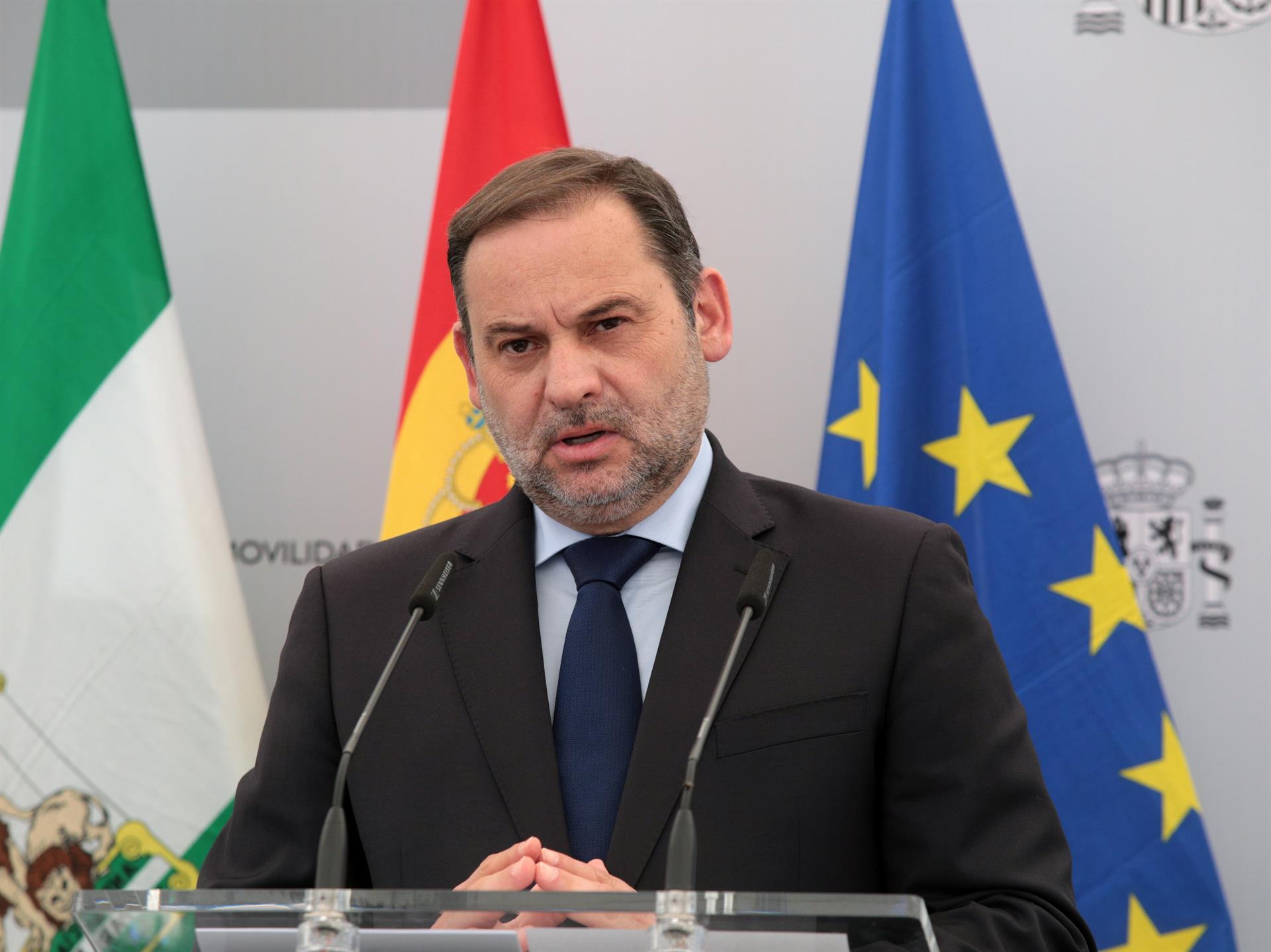 De José Luis Ábalos a Isabel Celaá: Así se han despedido los ministros salientes De José Luis Ábalos a Isabel Celaá: Así se han despedido los ministros salientes