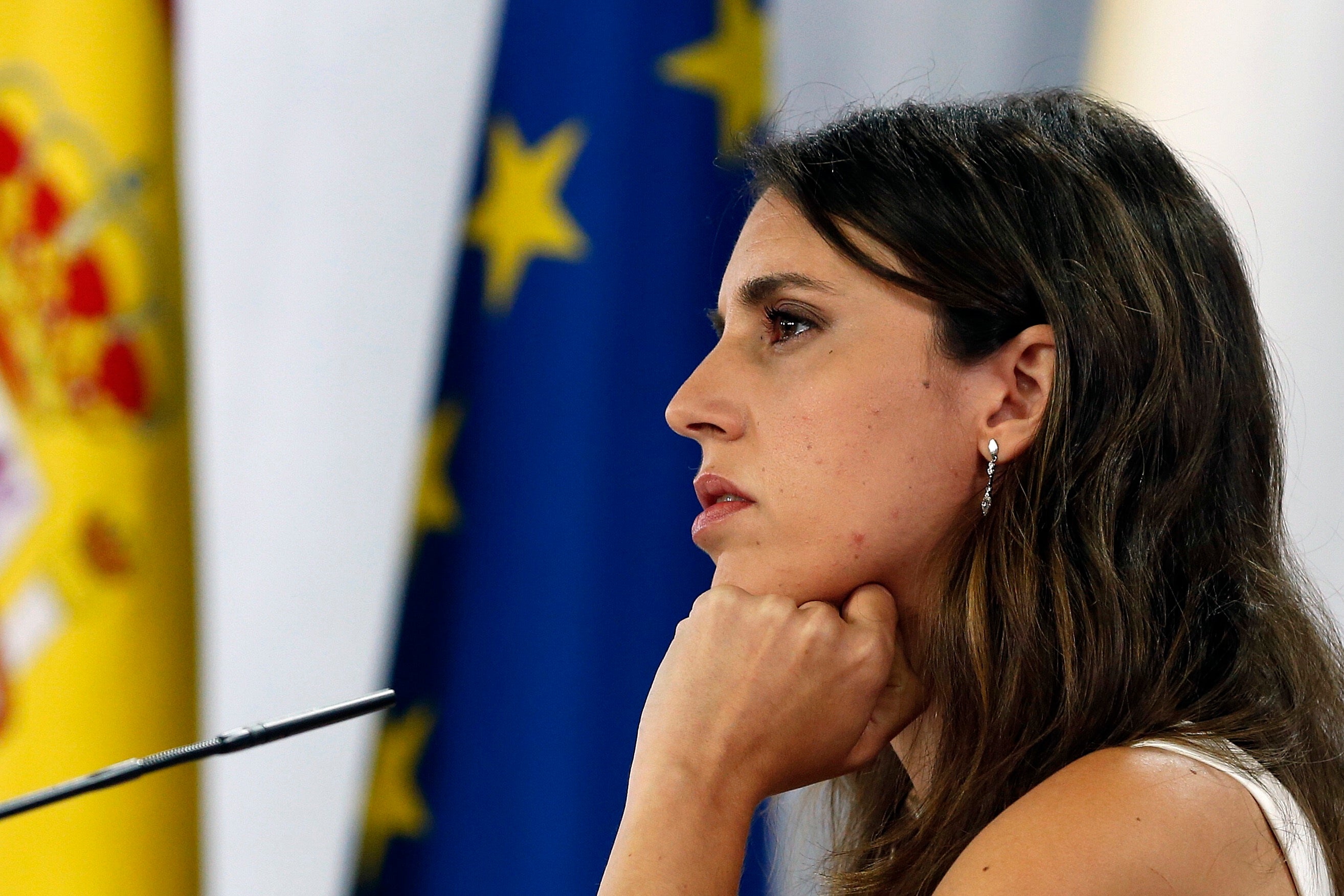 El ministerio de Irene Montero defiende el uso de 'todes' porque es un "término internacional inclusivo" El ministerio de Irene Montero defiende el uso de 'todes' porque es un "término internacional inclusivo"