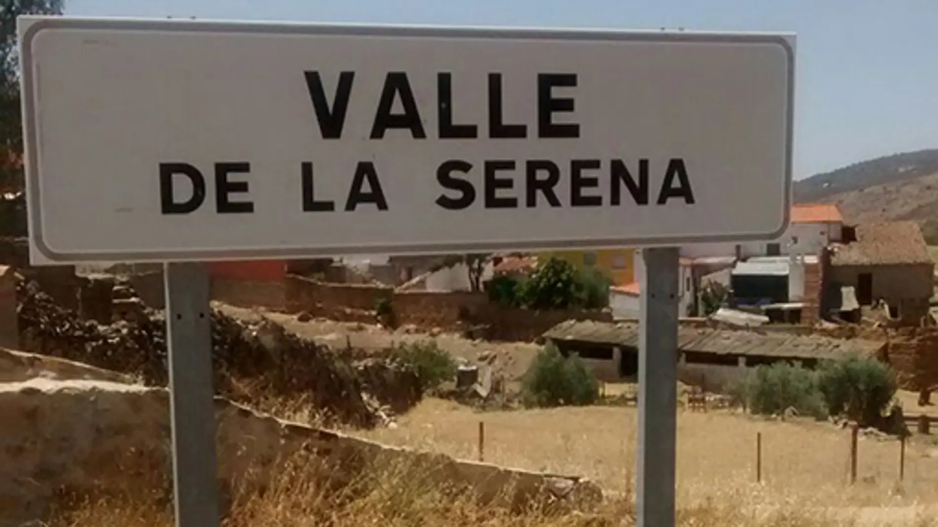En estado crítico un hombre de 39 años tras la colisión entre una motocicleta y un animal en Valle de la Serena