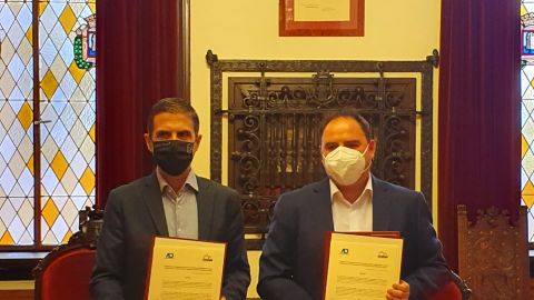 El Ayuntamiento de Alcal&aacute; de Henares firma un convenio de colaboraci&oacute;n con la Asociaci&oacute;n de Comerciantes del Henares