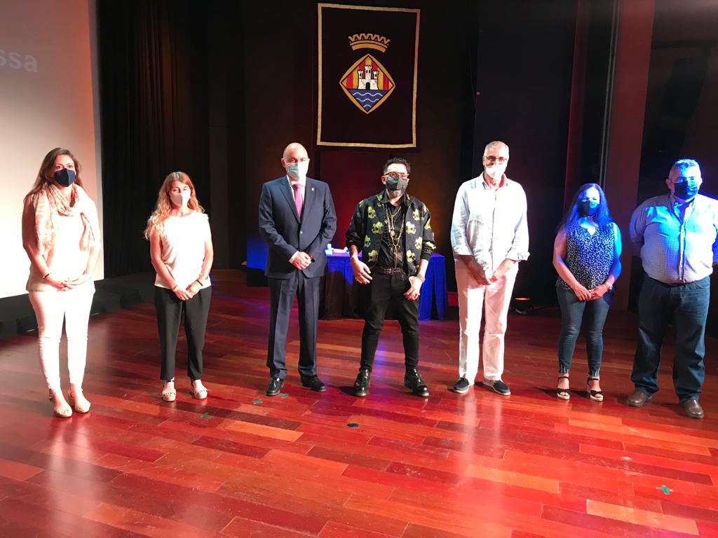 El Consell de Ibiza otorga la Medalla de Oro al diseñador Tony Bonet El Consell de Ibiza otorga la Medalla de Oro al diseñador Tony Bonet