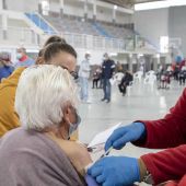 El Ayuntamiento hace un llamamiento a las personas entre 40 y 69 años que no se hayan vacunado para que acudan a la vacunación sin cita