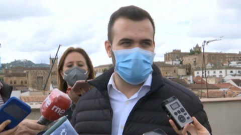 El alcalde de C&aacute;ceres defiende que no haber celebrado las ferias en mayo ha permitido "contener" los contagios